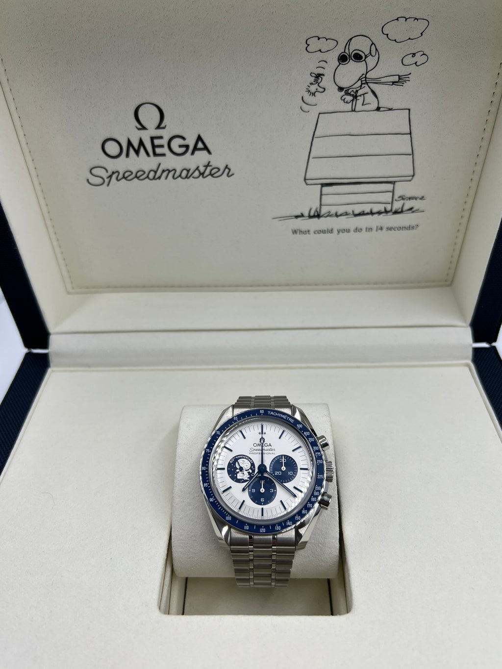 Omega Snoopy