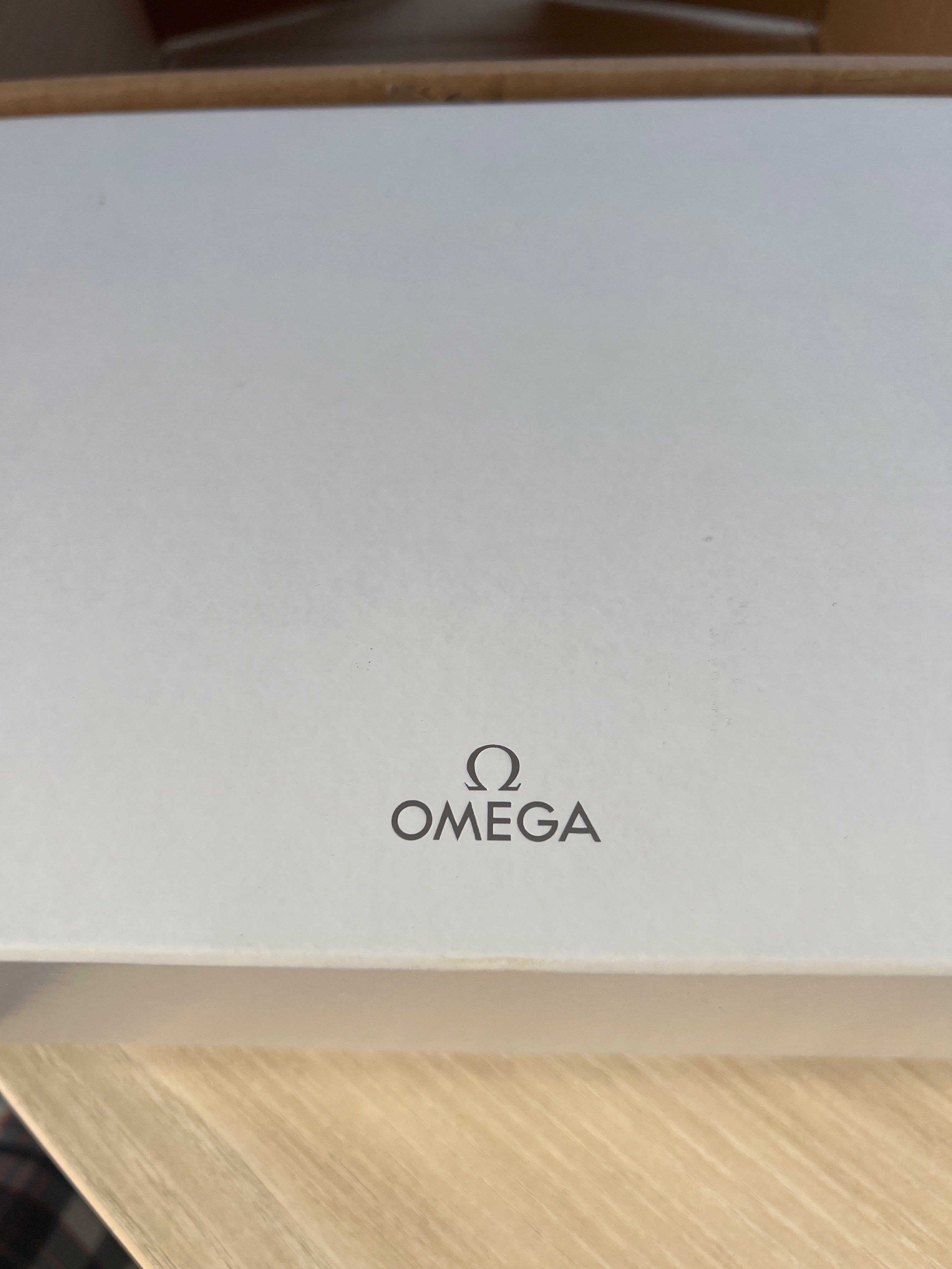 Omega Seamaster Diver Grün Ungetragen mit Mehrwertsteuer