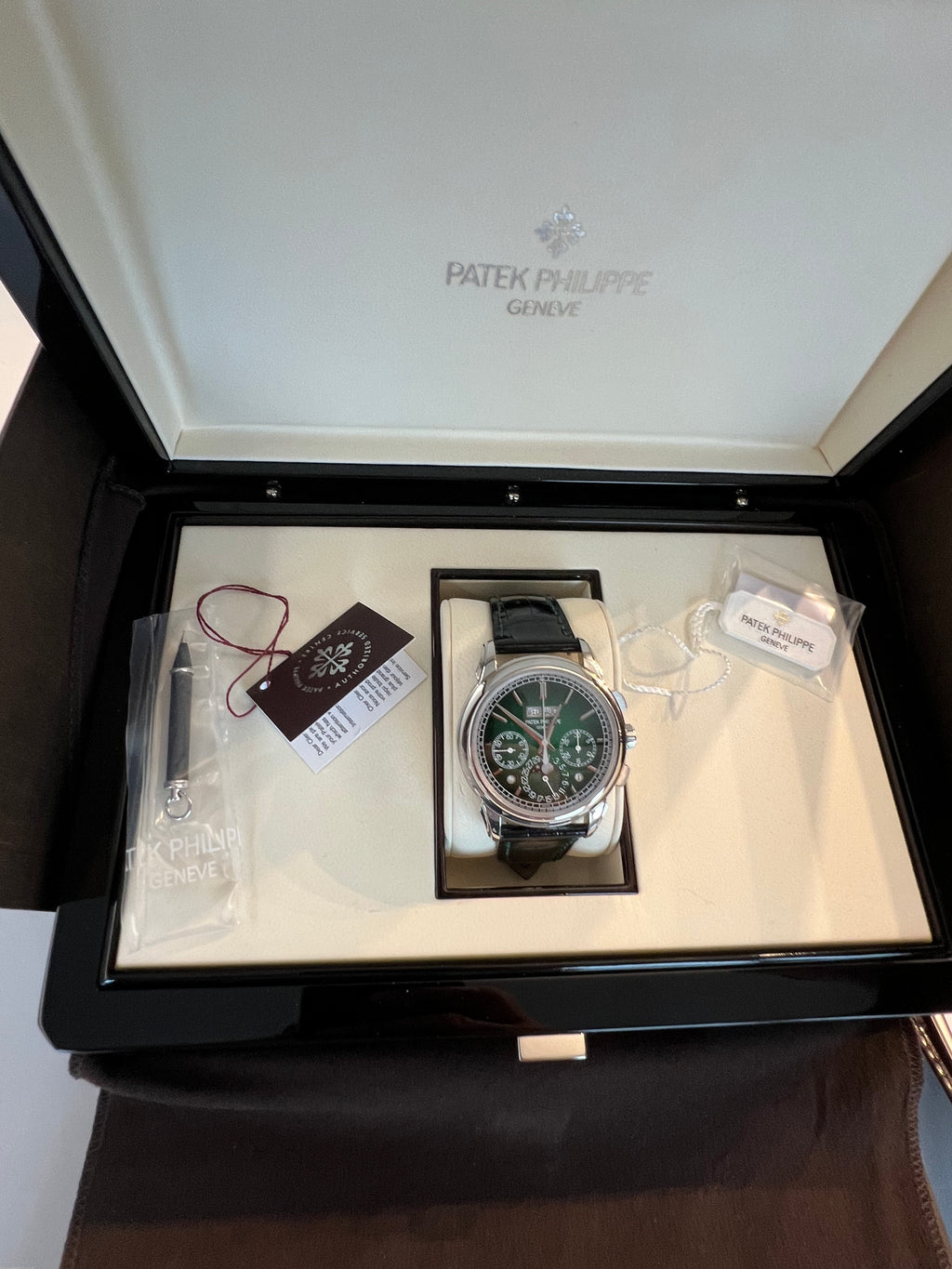 Patek Philippe Perpetual Calender Chronograph Platinum Neu 2022 LC 100
